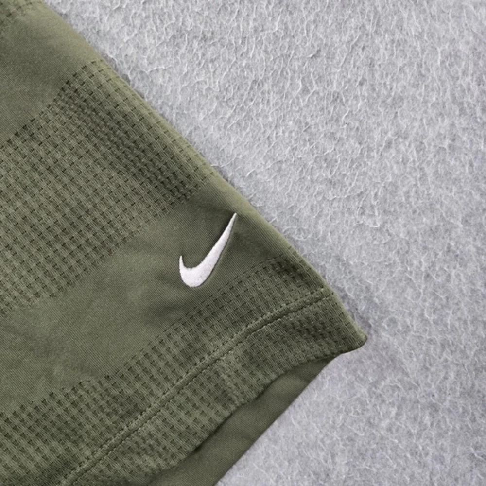 Nike *please carefully